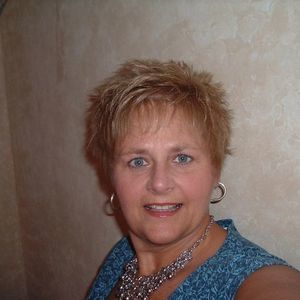 Meet your Posher, Dana